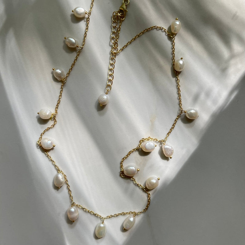 Baroque pearl necklace - The Jungle Emporium