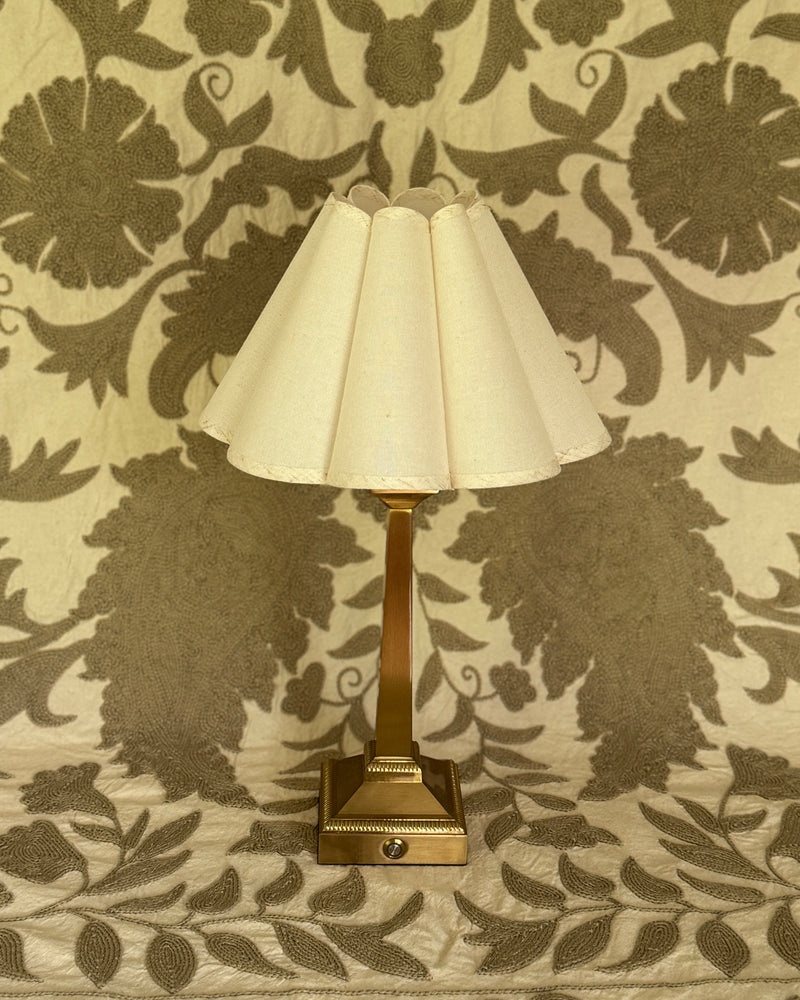 The Riva Wireless Table Lamp