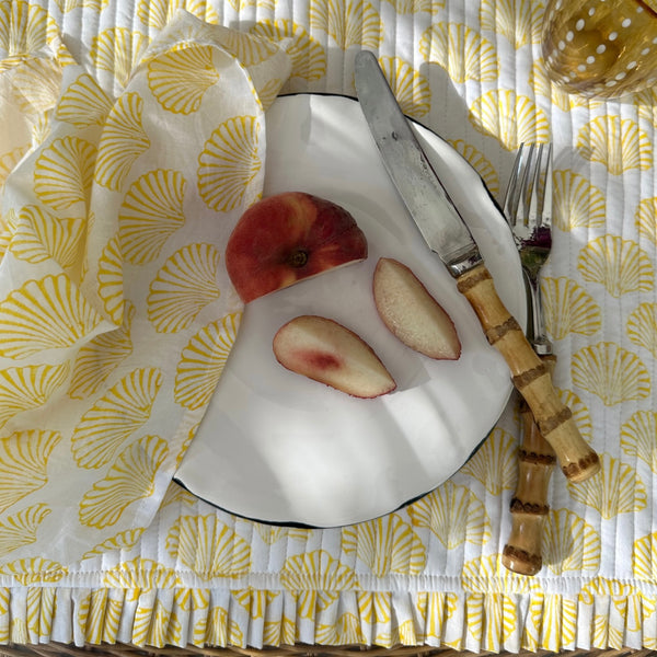 Quilted shell placemat and napkin set