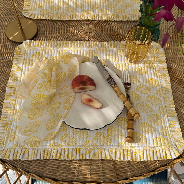 Quilted shell placemat and napkin set