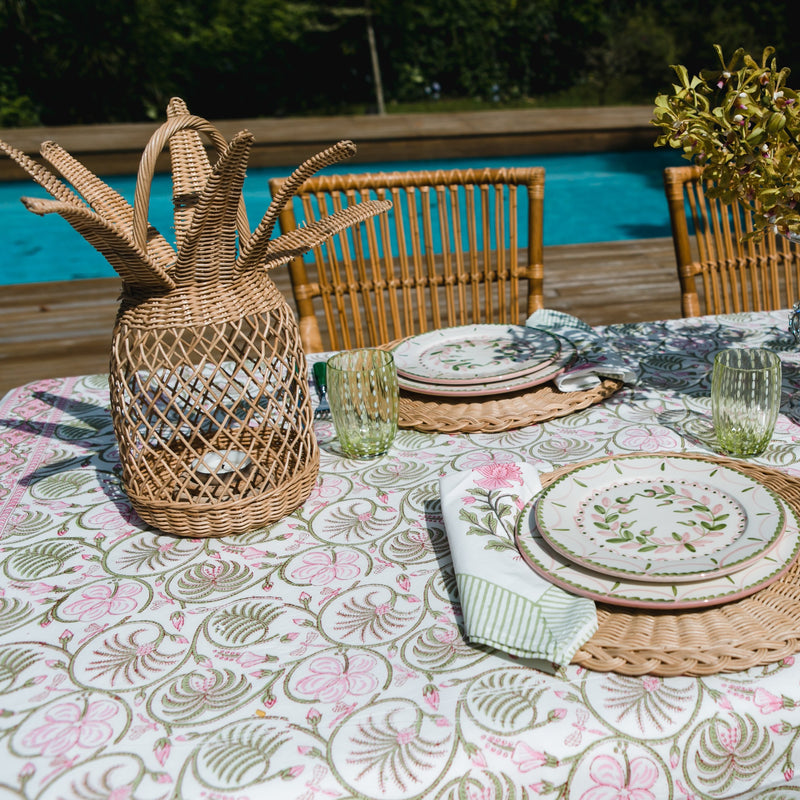 Rattan Wicker Pineapple Hurricane