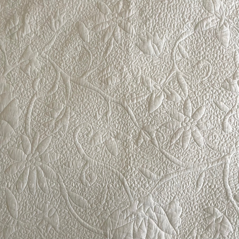 Scalloped Bedcover with embroidery