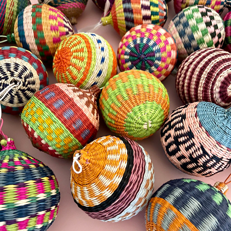 Iraca Palm Christmas Baubles ~ Large
