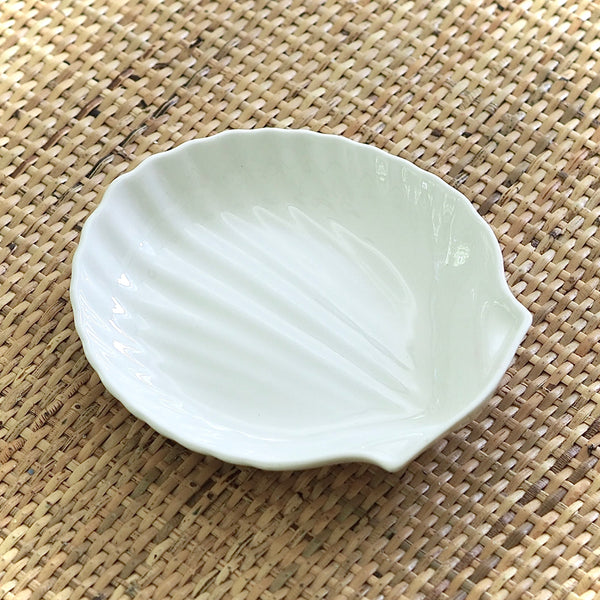 Vintage Shell Plate